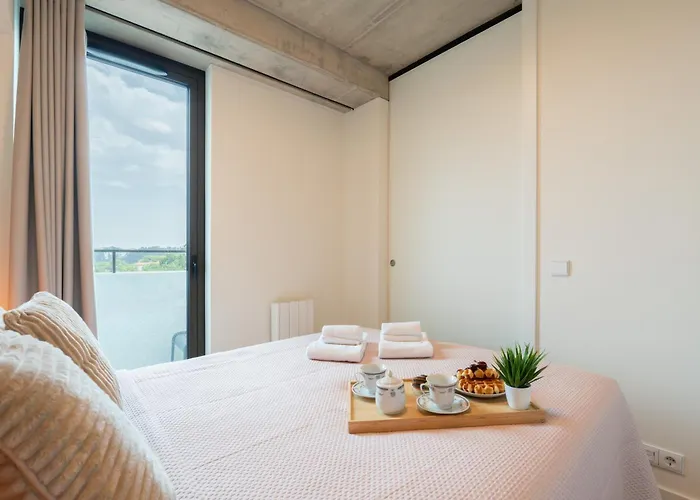 Host Wise - Seaside Bright Flat W Balcony 아파트 레카다팔메이라