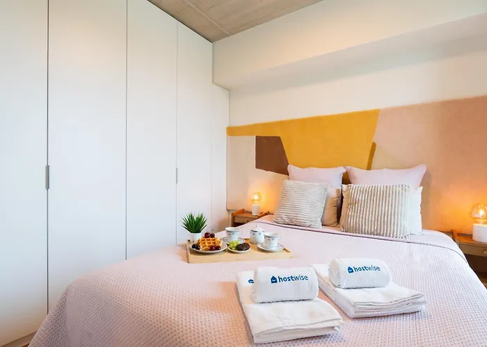 Host Wise - Seaside Bright Flat W Balcony