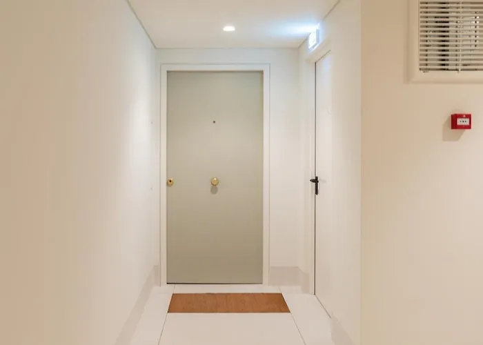 Host Wise - Seaside Bright Flat W Balcony 아파트 레카다팔메이라