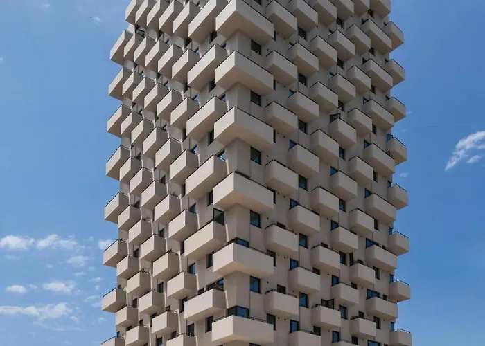 Host Wise - Seaside Bright Flat W Balcony 아파트