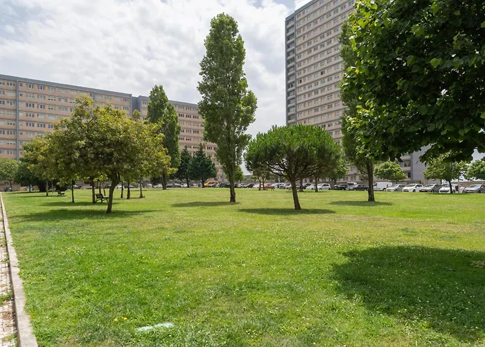 Host Wise - Seaside Bright Flat W Balcony 아파트 *